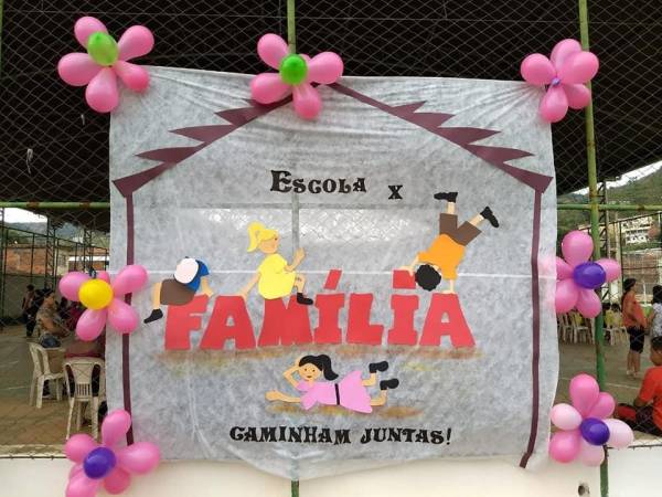 Projeto Fam&iacute;lia na Escola no Campo do Gramense